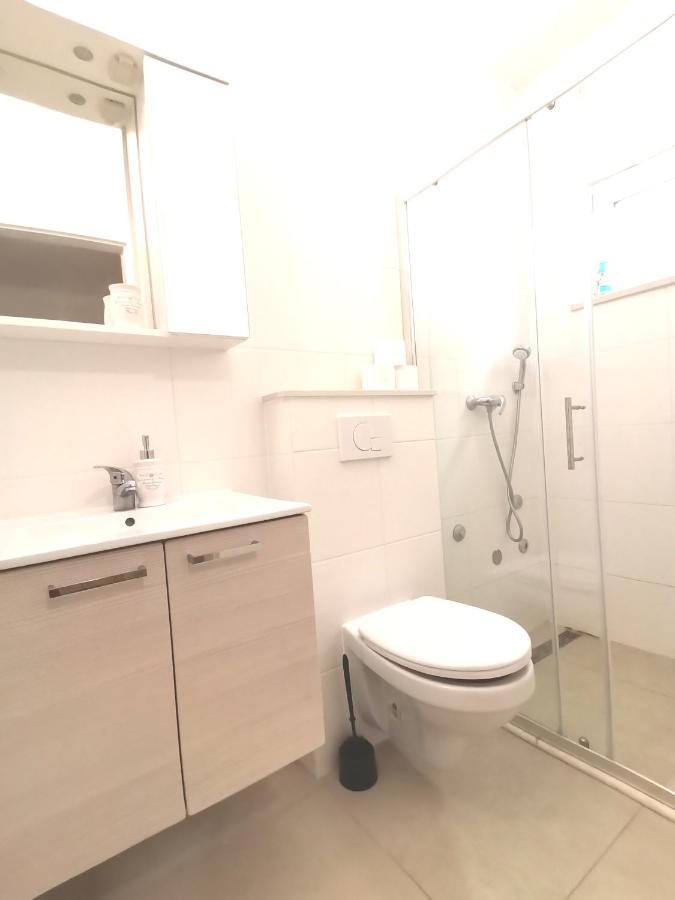 Superior Apt, 4 Rooms, 4 Bathrooms Promajna Eksteriør billede